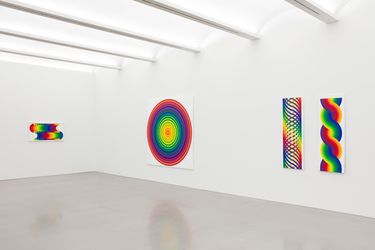 Exhibition view: Julio Le Parc, Color and Colors, Perrotin, New York (29 October–24 December 2020). © Julio Le Parc / ADAGP, Paris & ARS, New York 2020. Courtesy the artist and Perrotin. Photo: Guillaume Ziccarelli. 