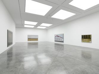 Exhibition view: Andreas Gursky, Solo exhibition, White Cube, London (29 April–26 June 2022). Courtesy White Cube.
