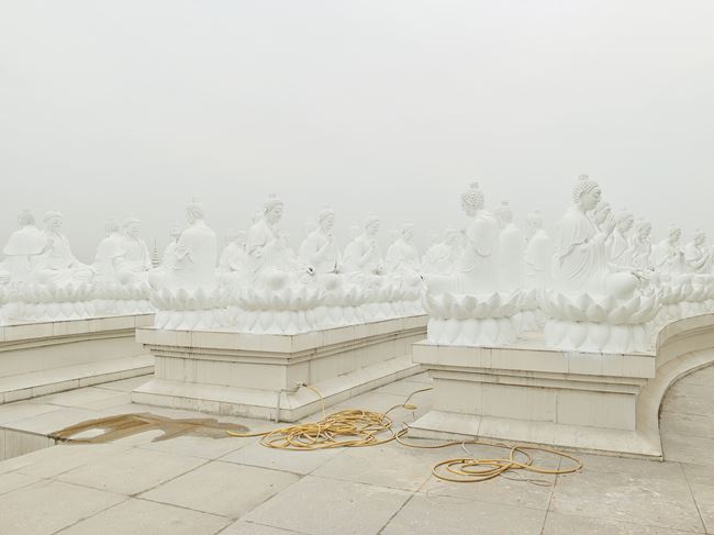 Buddha Statues by Zhang Kechun contemporary artwork