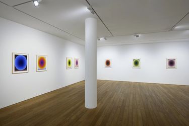 Exhibition view: Loie Hollowell, Starting from 0, Pace Gallery, Seoul (13 May–25 June 2022). Courtesy Pace Gallery.