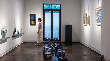 Exhibition view: Collective Exhibition, The Landscape is Present of the Past (El Paisaje es Presente del Pasado), Terreno Baldío Arte, Mexico City (21 September–23 December 2023). Courtesy Terreno Baldío Arte. 