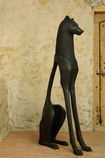 Moquwaio II (Tail Right) by Harumi Klossowska de Rola contemporary artwork