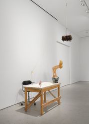 Exhibition view: Nicole Eisenman, Untitled (Show), Hauser & Wirth, 22nd Street, New York (5 May–22 July 2022). © Nicole Eisenman. Courtesy the artist and Hauser & Wirth. Photo: Thomas Barratt.