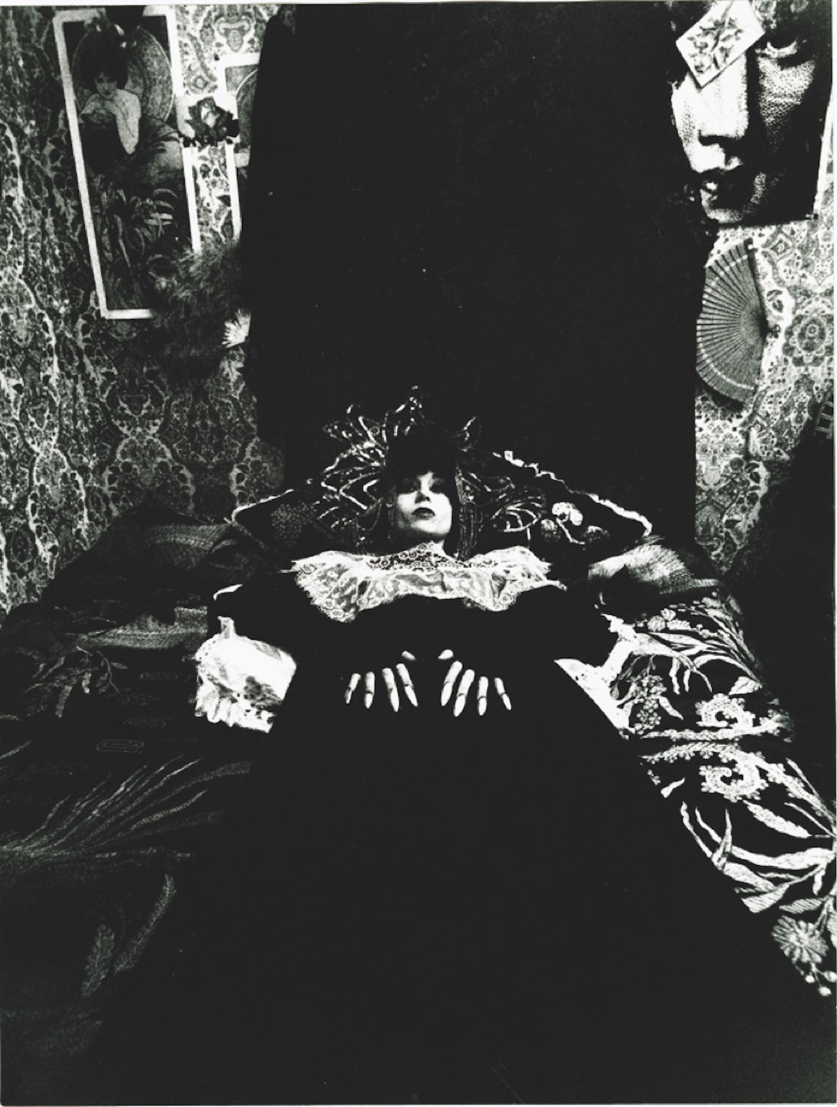 Irina Ionesco Biography, Artworks & Exhibitions | Ocula Artist