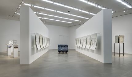 Exhibition view: Isa Genzken, Window, Hauser & Wirth, London (7 February–14 August 2020). © Isa Genzken / Licensed by Artists Rights Society (ARS), New York. Courtesy the artist, Hauser & Wirth and Galerie Buchholz Cologne / Berlin / New York. Photo: Alex Delfanne.