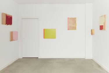 Exhibition view: Miguel Angel Molina, La pertinencia del borde, Alzueta Gallery, Madrid (8 September–3 October 2022). Courtesy Alzueta Gallery.
