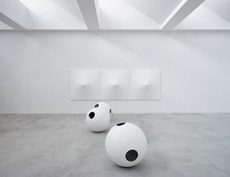 Exhibition view: Norio Imai, Material Ecstasy, Axel Vervoordt Gallery, Antwerp (24 November 2018–23 February 2019). Courtesy Axel Vervoordt Gallery. 