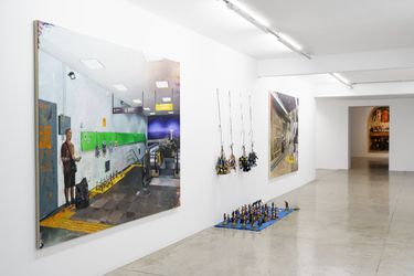 Exhibition view: André Griffo, voarei com as asas que os urubus me deram, Galeria Nara Roesler, São Paulo (2 APril–21 May 2022). Courtesy Galeria Nara Roesler. 