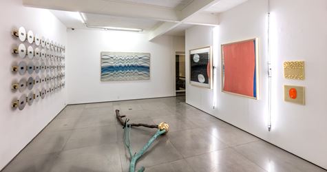Exhibition view: Group Exhibition, Reflections on Time and Space, Galeria Nara Roesler,  Rio de Janeiro (16 September–2 November 2019). Courtesy the artist and Galeria Nara Roesler. Photo: © Pat Kilgore.