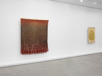 Exhibition view: Olga de Amaral, The Elements, Lisson Gallery, West 24th Street, New York (2 November–18 December 2021). Courtesy Lisson Gallery.