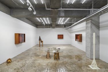 Exhibition view: Chung Seoyoung, Knocking Air, Barakat Contemporary, Seoul (12 May–5 July, 2020). Courtesy Barakat Contemporary.
