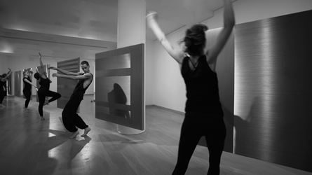 Alice Anderson performing a Transitional Dance, Waddington Custot (2019). Exhibition view: Alice Anderson, Body Disruptions, Waddington Custot, London (12 March–10 May 2019). Courtesy Waddington Custot 