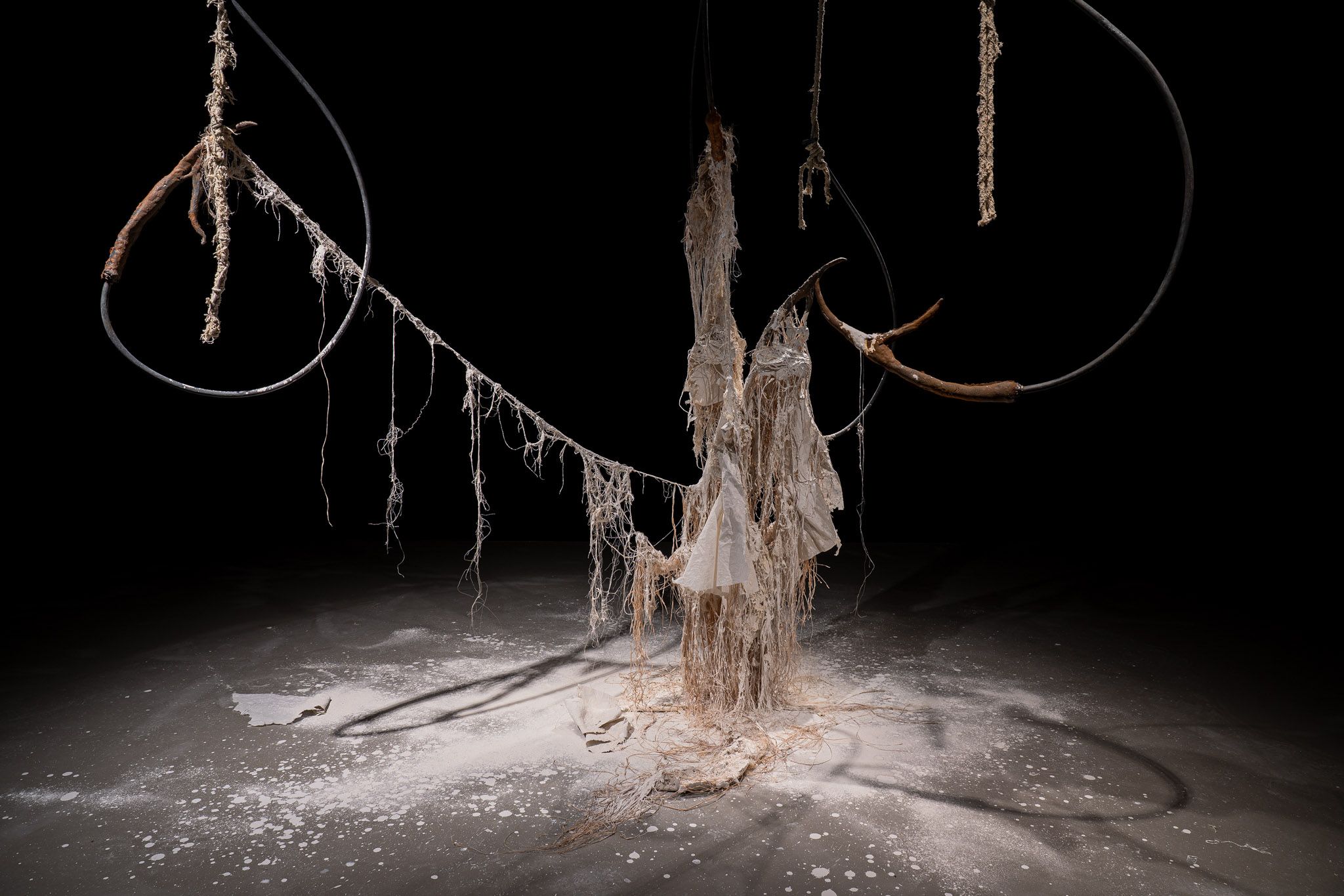 Dominique White, May you break free and outlive your enemy (2021). Exhibition view: Que te liberes y vivas más que tu enemigo (May you break free and outlive your enemy), La Casa Encendida, Madrid (2023).