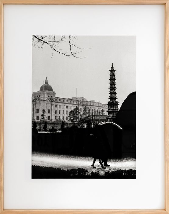 Blow Up by Hwang Gyu-Tae contemporary artwork Print