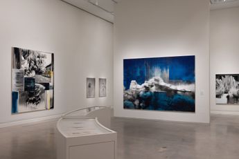 Contemporary art exhibition Lorna Simpson Source Notes at Metropolitan Museum of Art New York United States