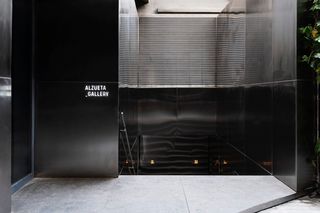Alzueta Gallery contemporary art gallery in Seneca Barcelona Spain