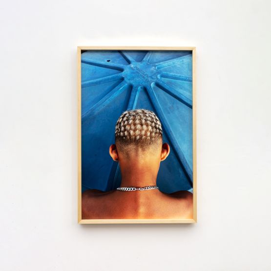 Encosta da serie Traficando Arte Pull over from the series Dealing Art by Allan Weber contemporary artwork Print