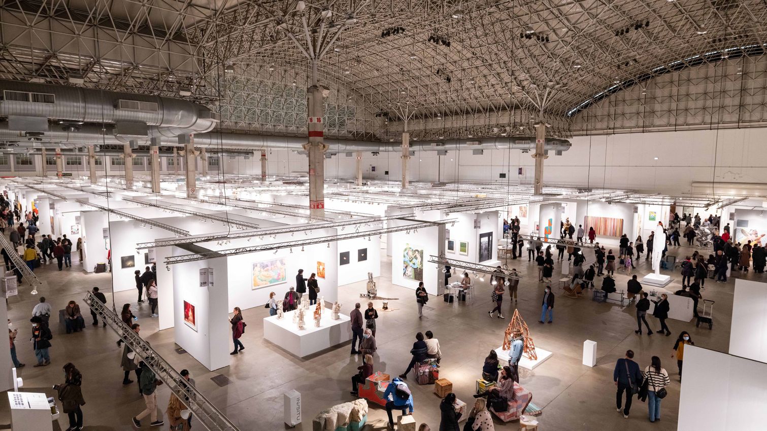 Expo Chicago 2025
