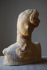 Daughter by Linda Marrinon contemporary artwork sculpture