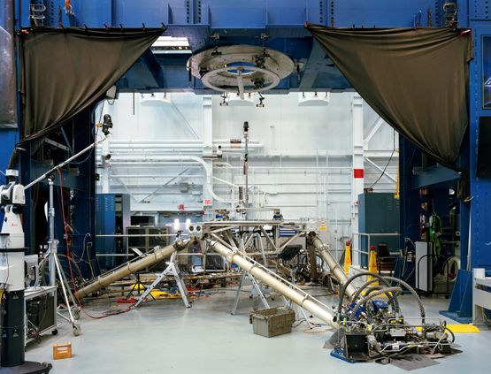 Six-Degree-of-Freedom Dynamic Test System JSC Houston 2017 by Thomas Struth contemporary artwork Photography