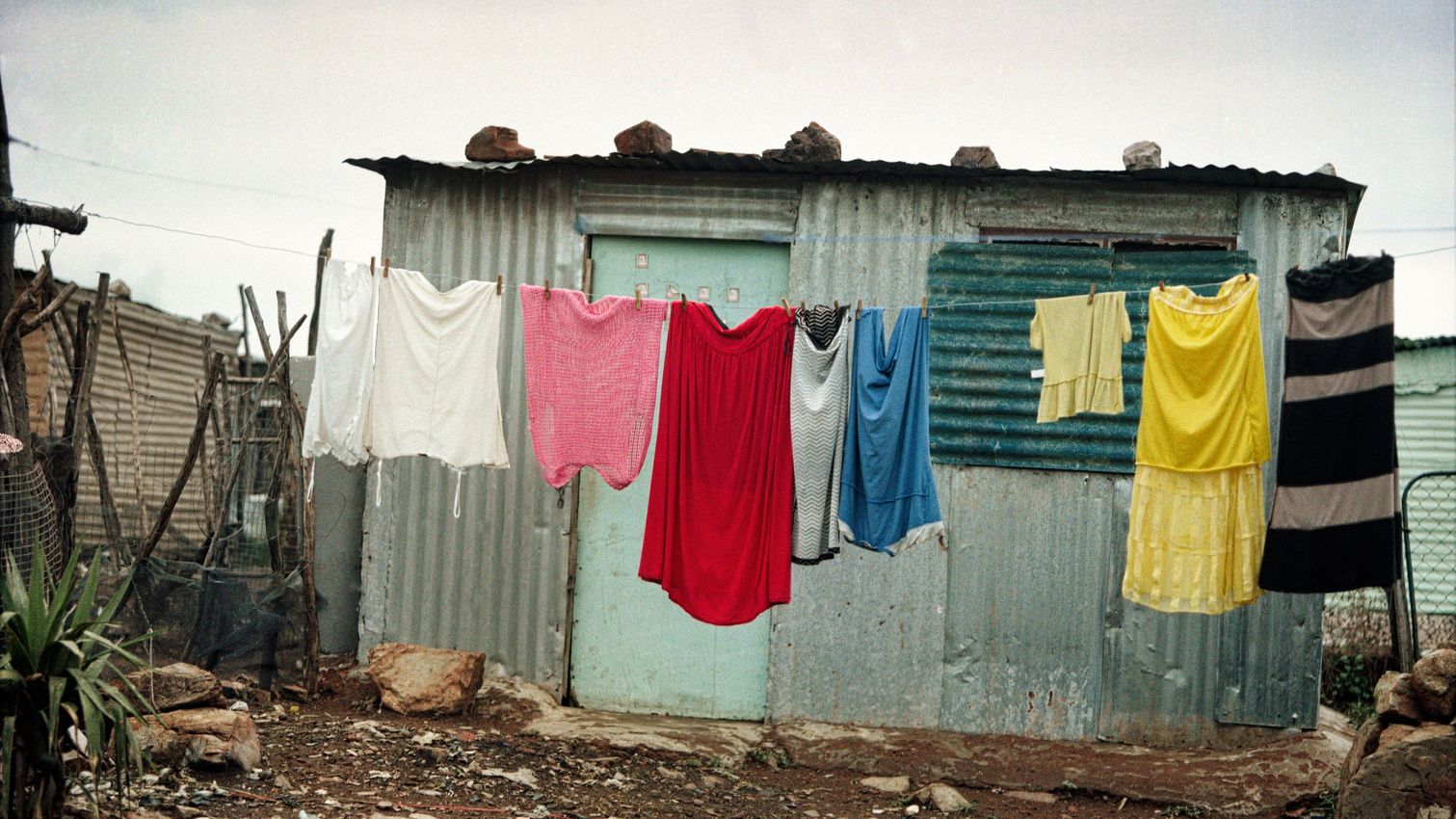 Lindokuhle Sobekwa Wins 2025 Deutsche Börse Photography Prize for Story of Lost Sister