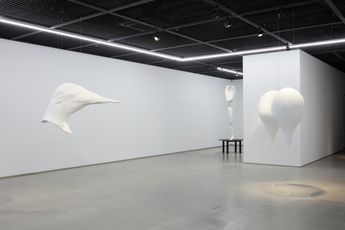 Contemporary art exhibition Osang Gwon Inbai Kim Dongwook Lee Endless Column at Arario Gallery Seoul  Ryse Hotel South Korea