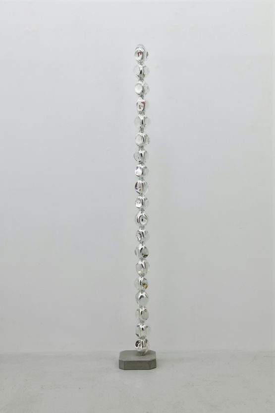 Gocce Cosmiche by Ritsue Mishima contemporary artwork Sculpture