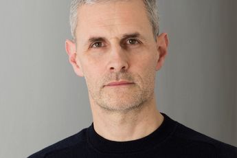 Andrew Grassie contemporary artist