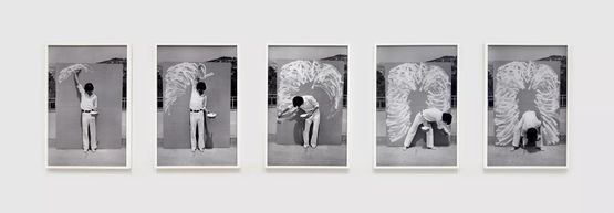 The Method of Drawing by Lee Kun-Yong contemporary artwork Photography