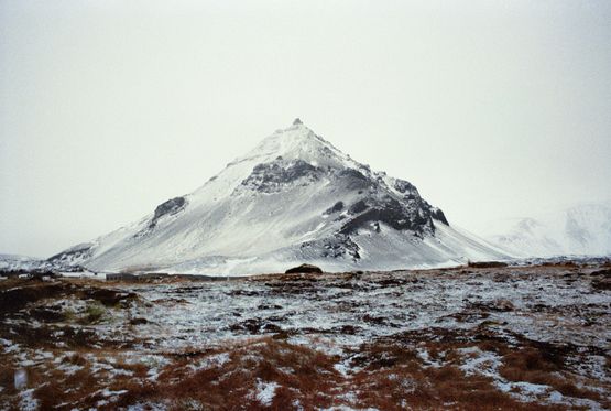 Onda Avalanche Vulcao 68 by Mauro Restiffe contemporary artwork Photography