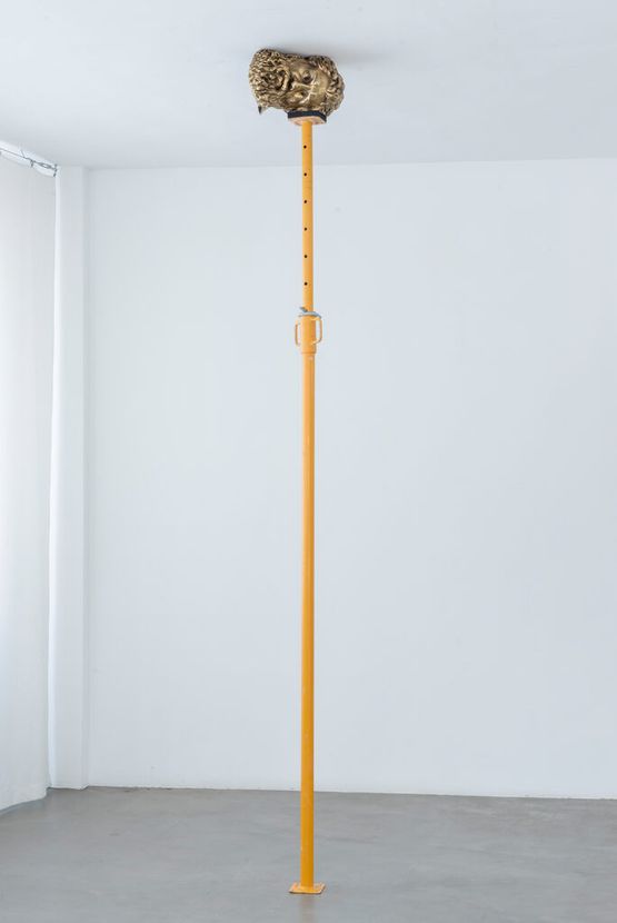 IL MONDO HERCULESS HEAD by Carlos Aires contemporary artwork Sculpture