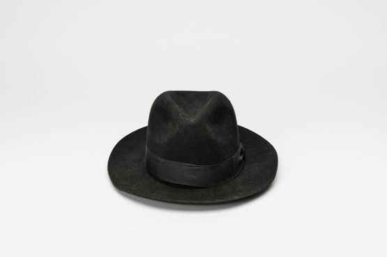 Hat II detail by Ahn Kyuchul contemporary artwork Sculpture