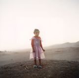 Une petite fille Gurna Egypte by Denis Dailleux contemporary artwork photography