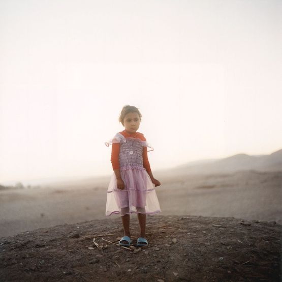 Une petite fille Gurna Egypte by Denis Dailleux contemporary artwork Photography