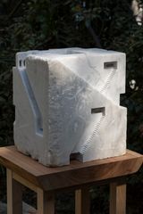 Dedalo en marmol by Diego Perez contemporary artwork sculpture