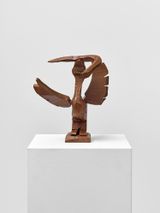 NATTER VON GEFIEDER ERTAPPT by Andi Fischer contemporary artwork sculpture