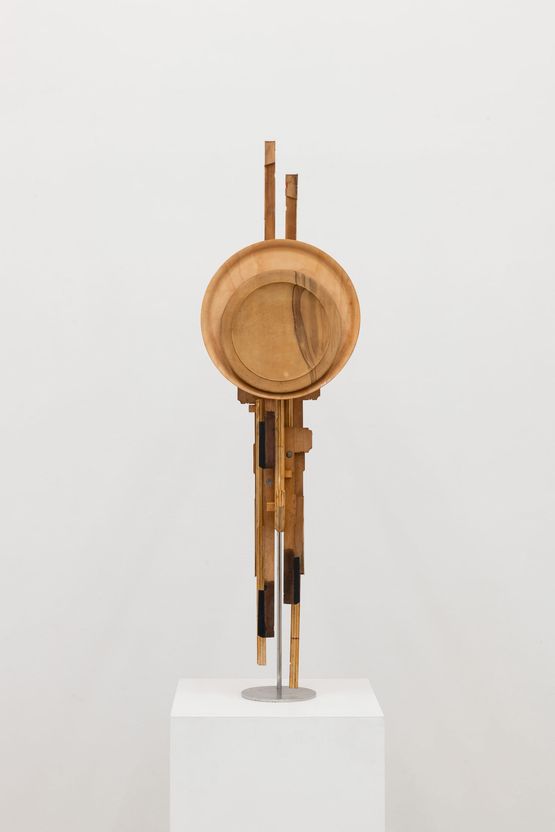 Sentinel Fragments N4 by Miguel Aquilizan contemporary artwork Sculpture
