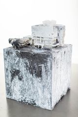 Untitled by Aida Mahmudova contemporary artwork sculpture