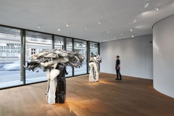 Contemporary art exhibition John Chamberlain Reclaimed at Zurich Bahnhofstrasse 1