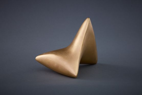 Walking Pillow by Maximilian Verhas contemporary artwork Sculpture
