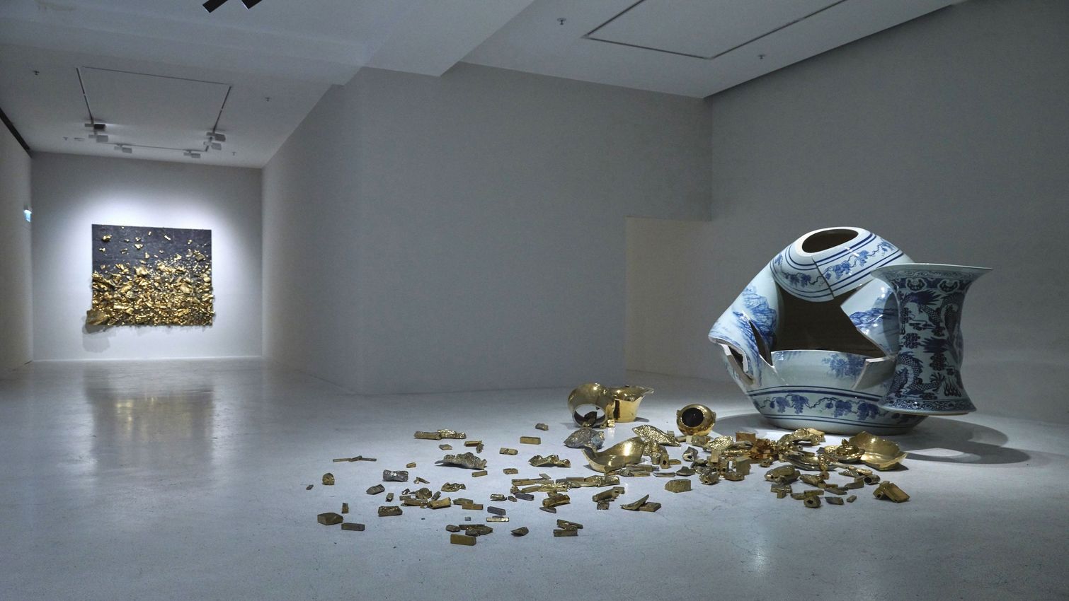 Pearl Lam Galleries