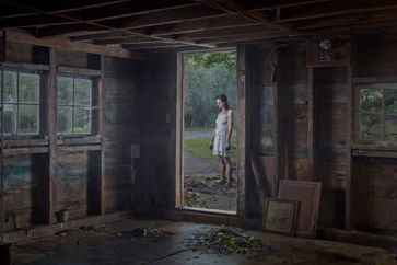 Gregory Crewdson contemporary artist