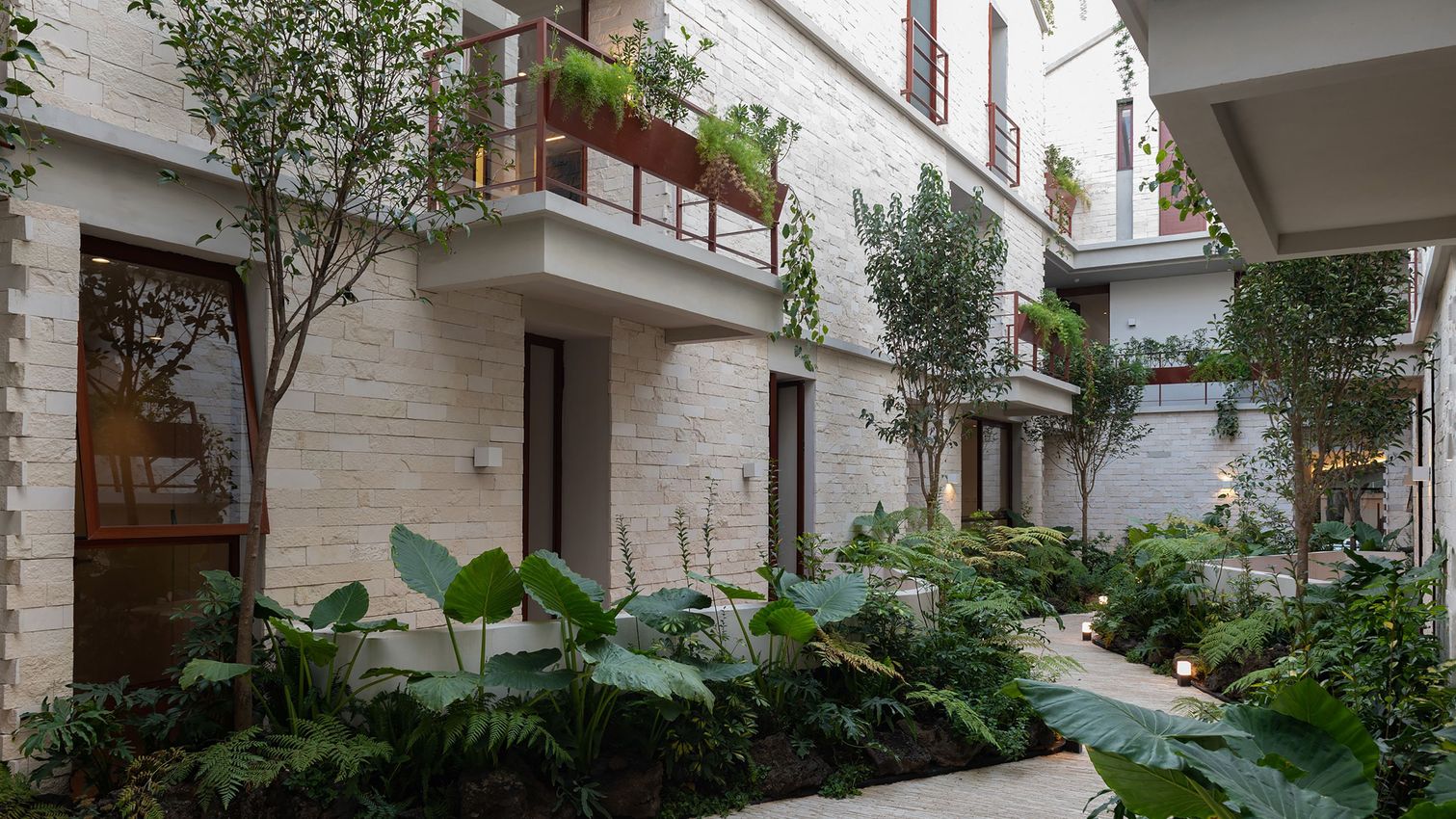 Casa Vecina