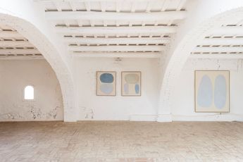 Contemporary art exhibition Maru Quinonero De Mica en Mica at Alzueta Gallery Casavells Spain