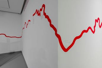 Iz Oztat contemporary artist