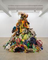 Um Monumento as Fantasias Descartadas A Monument to Discarded Fantasies by Andrea Fraser contemporary artwork installation sculpture