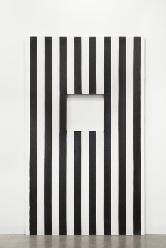 Points de vue ou le Corridorscope Extrait n _ 2 by Daniel Buren contemporary artwork Painting