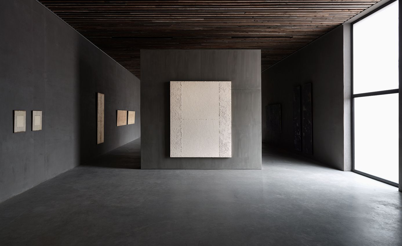 アート・デザイン・音楽 Luk Van Soom : Into View / Tevoorschijn Luk Van Soom | Whitehouse Gallery