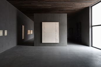 Contemporary art exhibition Chung Chang-Sup Return at Axel Vervoordt Gallery Antwerp Belgium