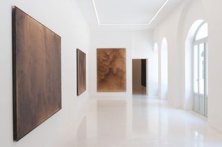 Cadogan Gallery contemporary art gallery in Milan Italy